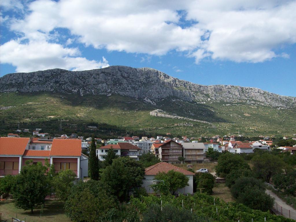 Apartment Morovic Kastela Exterior photo